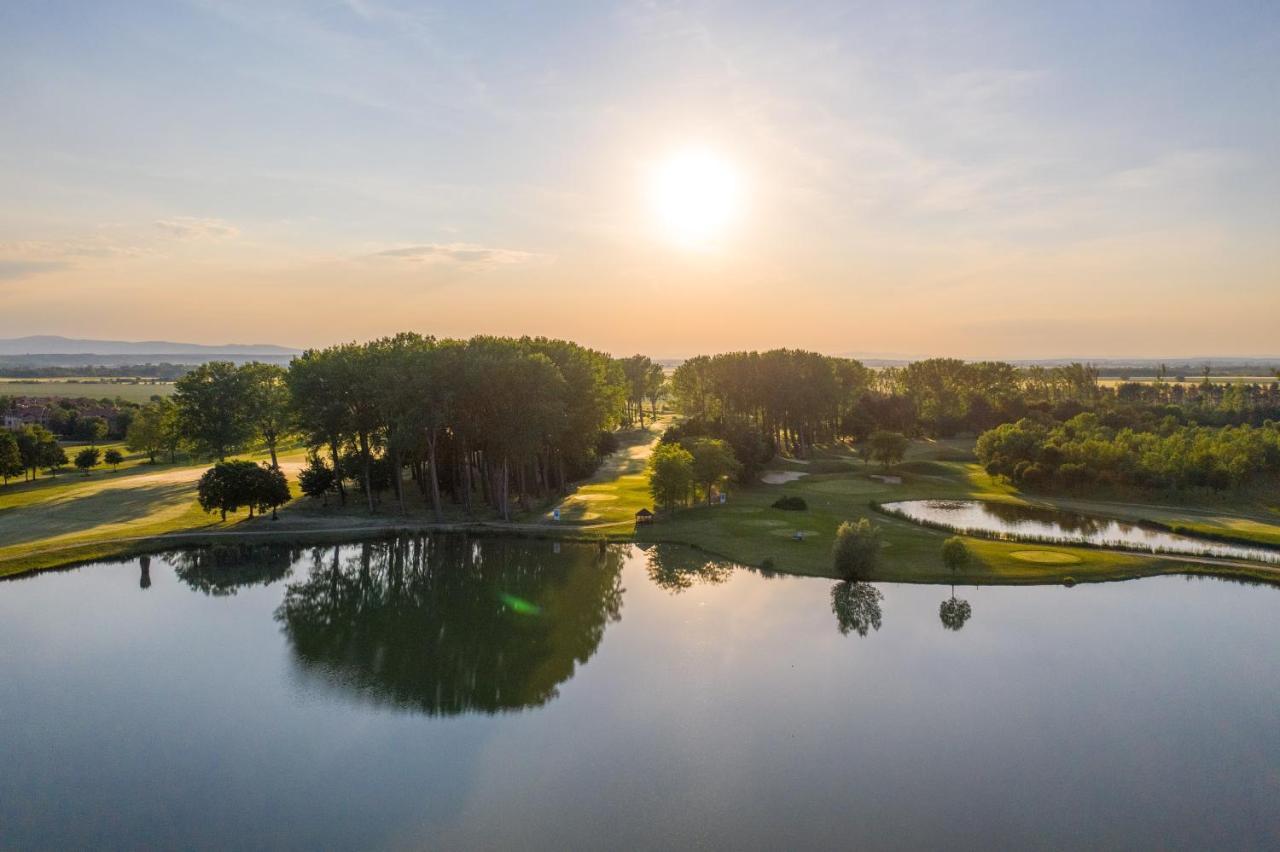 Greenfield Hotel Golf & Spa Bük Eksteriør billede